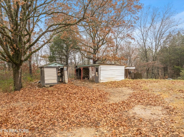 view of outbuilding