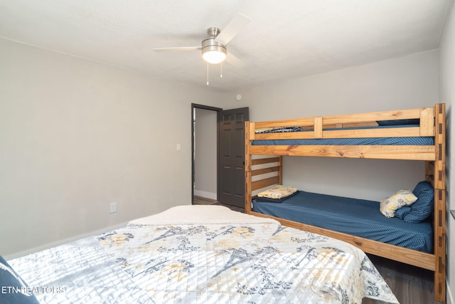 bedroom with ceiling fan