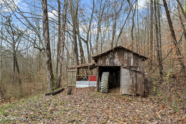 view of outbuilding