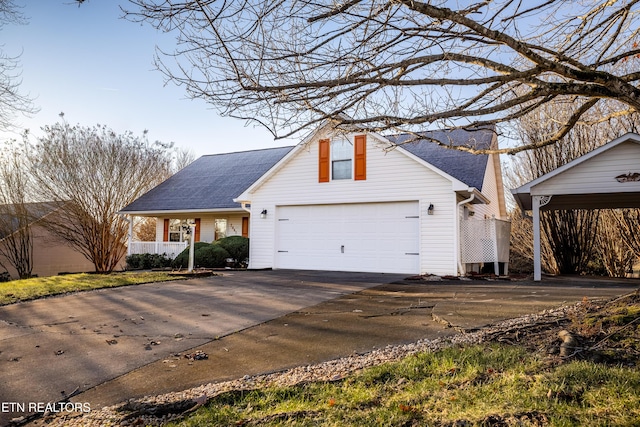 view of front of property