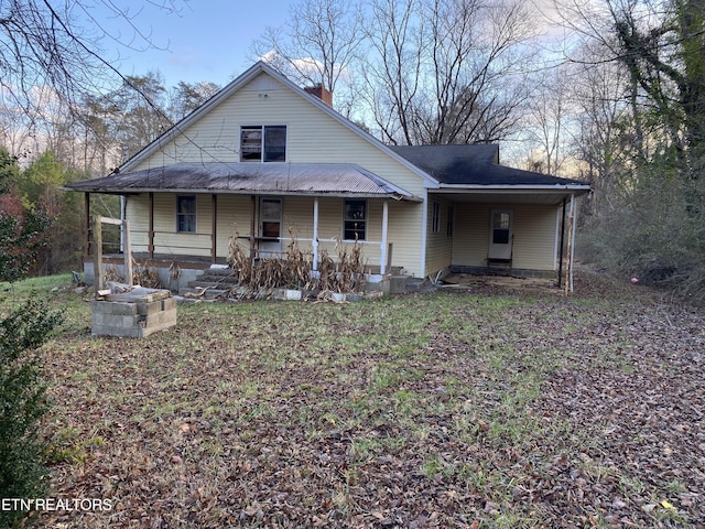 view of front of house featuring covered porch