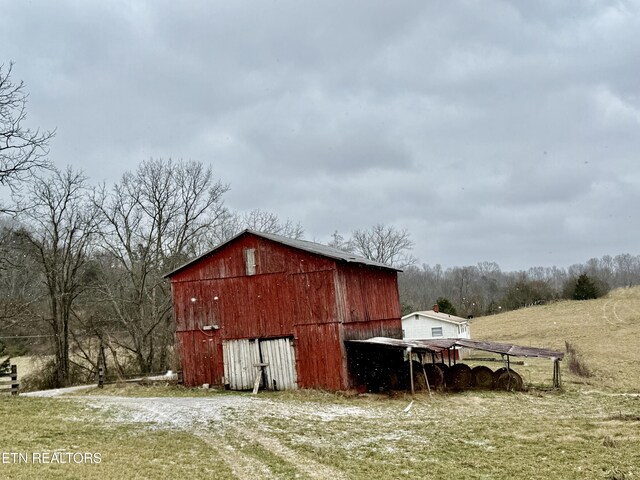 view of outdoor structure