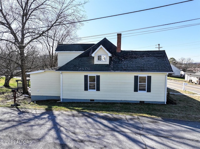 view of side of home