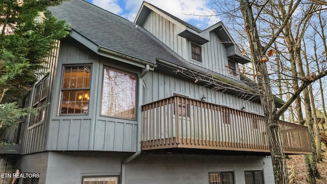 1132 E Foothills Dr, Gatlinburg, TN 37738 - view of property exterior featuring board and batten siding, a shingled roof, and a balcony