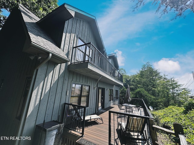 1132 E Foothills Dr, Gatlinburg, TN 37738 - deck featuring outdoor dining space