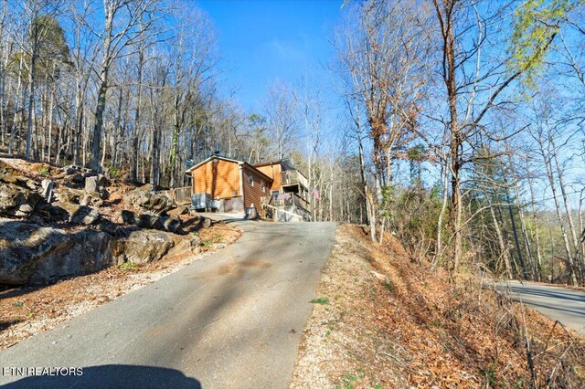 291 Marina Ln, Lafollette, TN 37766 - view of road