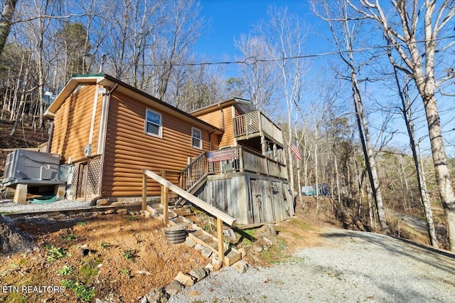291 Marina Ln, Lafollette, TN 37766 - back of house with a balcony