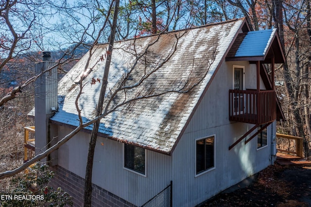 view of side of property