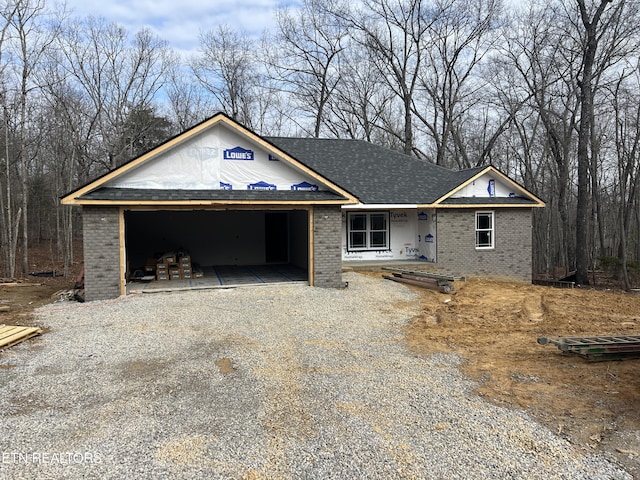 view of front facade featuring a garage