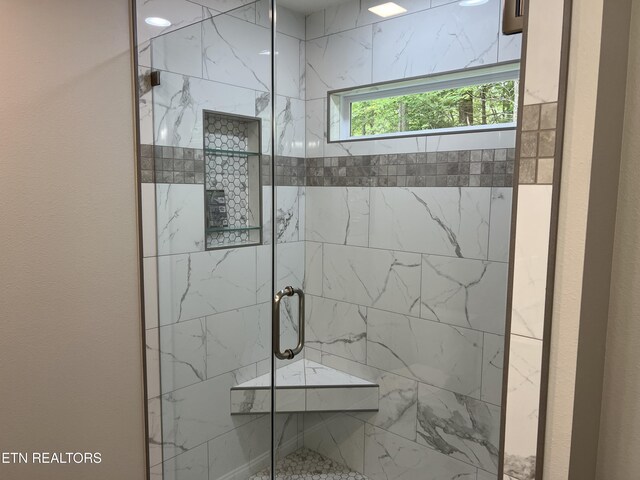 150 Hunterwood Ln, Fairfield Glade, TN 38558 - full bath featuring a marble finish shower