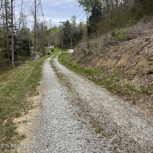 107 Cape Norris Rd, New Tazewell, TN 37825