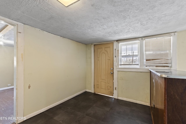 1886 5th St, Jellico, TN 37762 - entryway with a textured ceiling