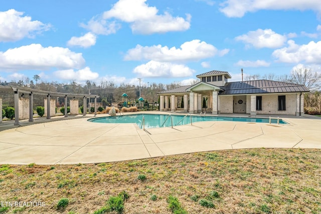 330 Kendall Hunt St, Knoxville, TN 37934 - view of swimming pool featuring a patio area