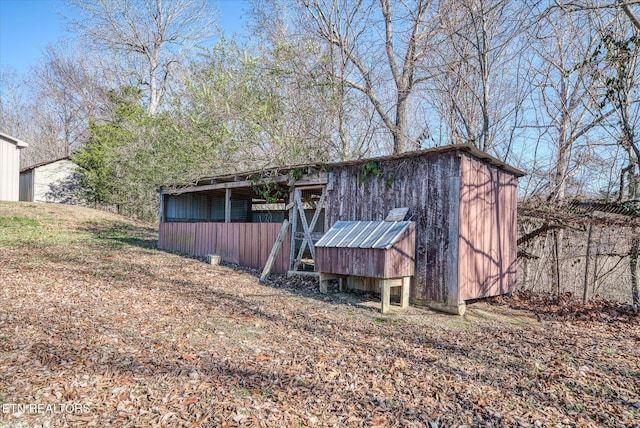 view of outdoor structure