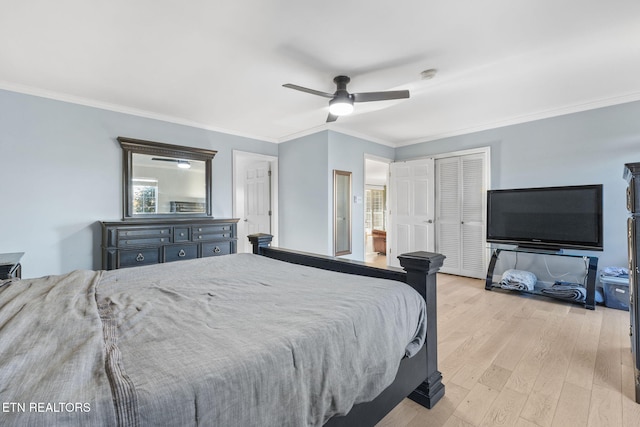 bedroom with light hardwood / wood-style floors, ceiling fan, ornamental molding, and ensuite bathroom