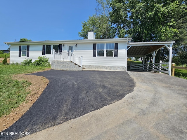 330 Wilson Hurst St, Tazewell, TN 37879 - photo 1