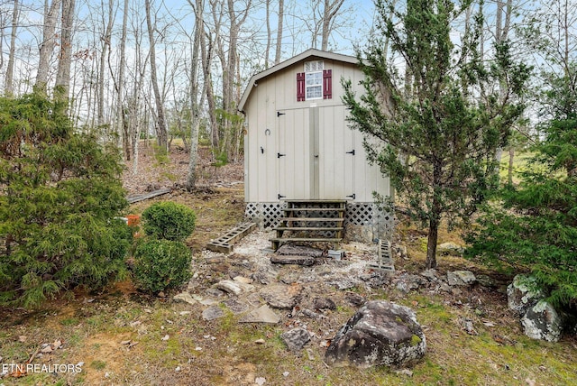 view of outbuilding