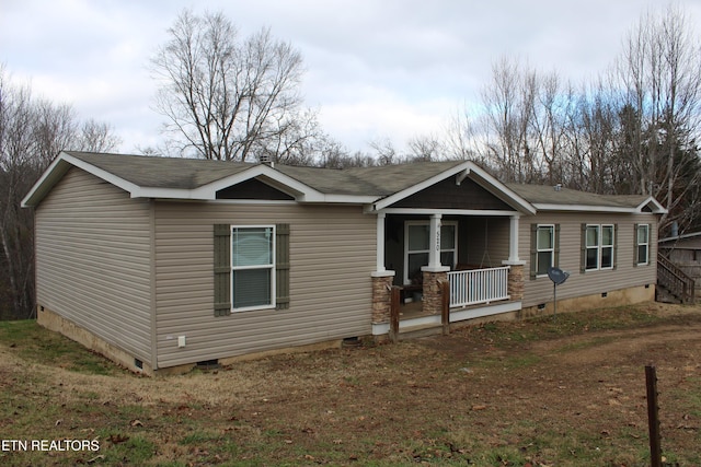 view of front of property featuring a porch