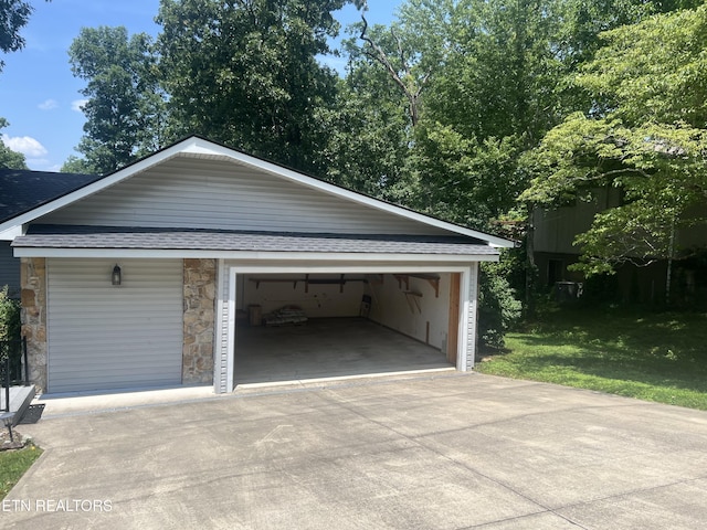 137 Lakeshire Dr, Crossville, TN 38558 - photo 4