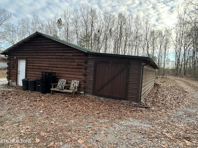 view of outdoor structure