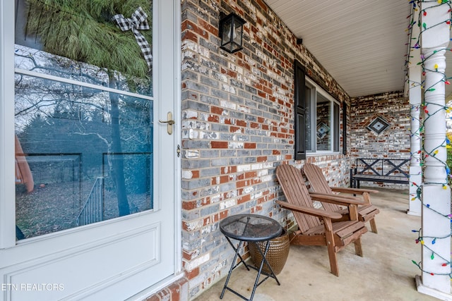 view of patio / terrace with covered porch