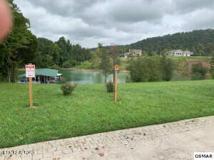 Mountain Way, Sharps Chapel, TN 37866