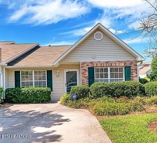 1707 Wood Song Ln, Knoxville, TN 37914 - photo 2
