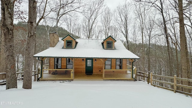 view of front of home featuring a porch