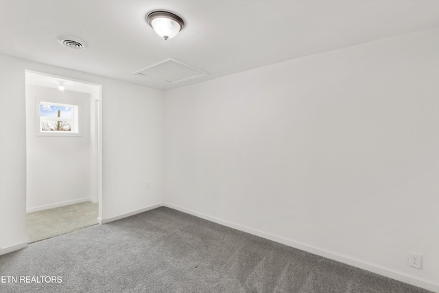 unfurnished room with carpet floors