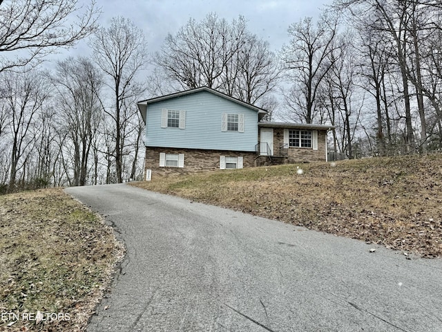 view of home's exterior