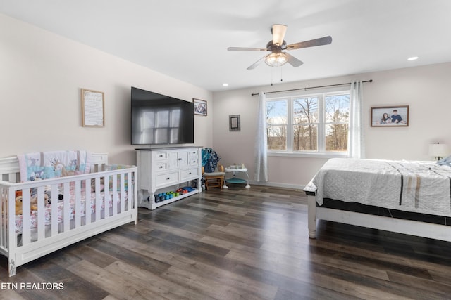 499 Woodland Trl, Sunbright, TN 37872 - bedroom with dark wood-style floors and recessed lighting