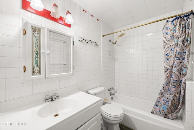 full bathroom featuring vanity, backsplash, toilet, shower / bathtub combination with curtain, and tile walls