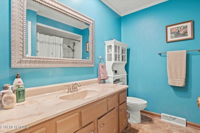 bathroom with toilet, vanity, a shower with curtain, and ornamental molding