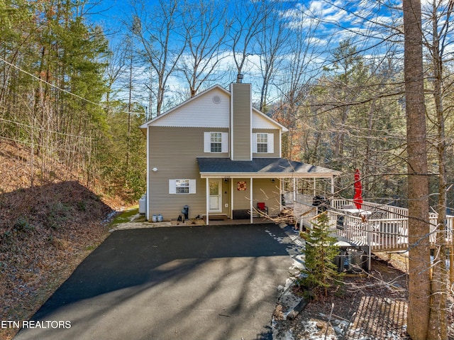 2133 Duck Pond Ln, Sevierville, TN 37876 - view of front property with covered porch