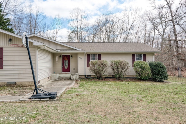 single story home with entry steps, a front lawn, and roof with shingles