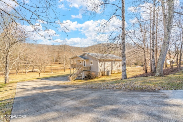 view of front of home featuring a porch