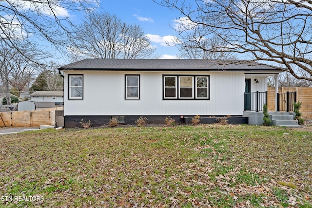 view of front of house with a front yard