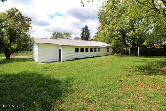 228 Pedigo Rd, Madisonville, TN 37354 - view of grassy yard