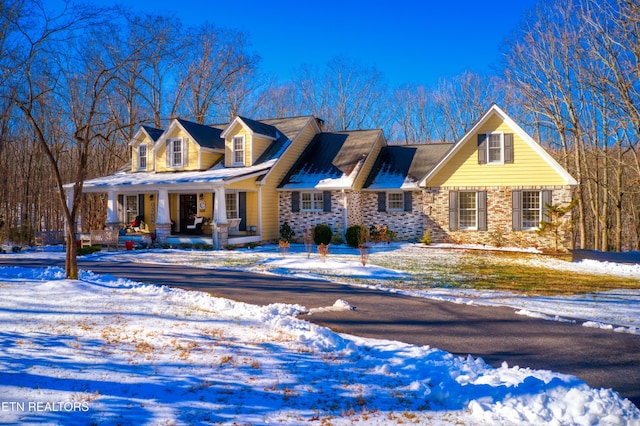 105 Charity Ln, Jamestown, TN 38556 - view of front of house with covered porch