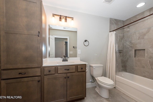 full bathroom with shower / bathtub combination with curtain, toilet, vanity, baseboards, and tile patterned floors