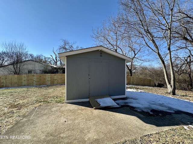 view of outbuilding