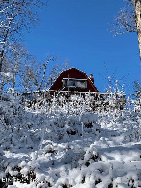 537 Gatlin Dr, Gatlinburg, TN 37738 - view of snow covered property