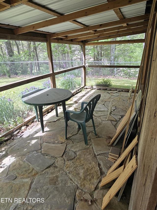 537 Gatlin Dr, Gatlinburg, TN 37738 - view of sunroom
