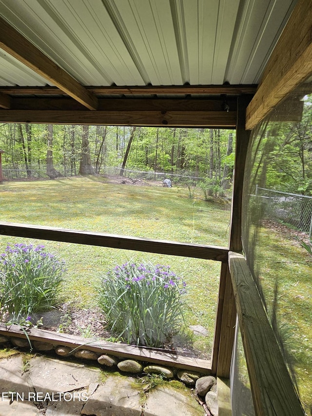 537 Gatlin Dr, Gatlinburg, TN 37738 - interior details featuring fence