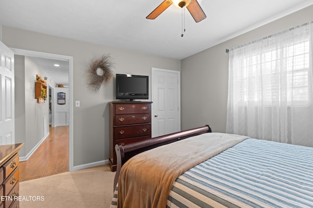 bedroom with ceiling fan