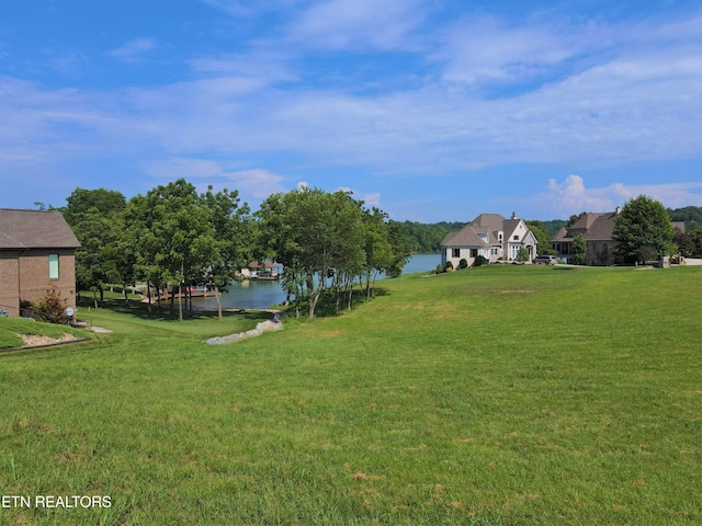 Listing photo 2 for 230 Cormorant Dr, Vonore TN 37885