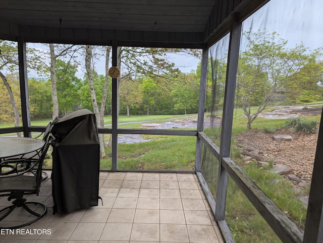 124 Sugarbush Cir, Crossville, TN 38558 - sunroom / solarium featuring a healthy amount of sunlight
