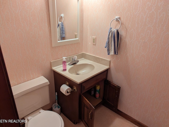 124 Sugarbush Cir, Crossville, TN 38558 - half bath featuring vanity, toilet, and wallpapered walls