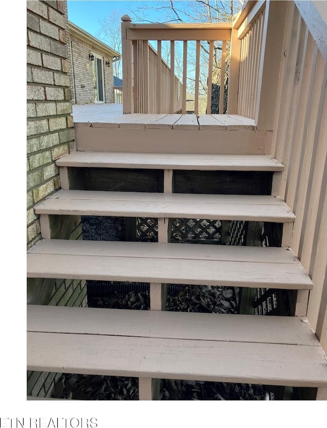 144 Greenwood Rd, Crossville, TN 38558 - view of stairs