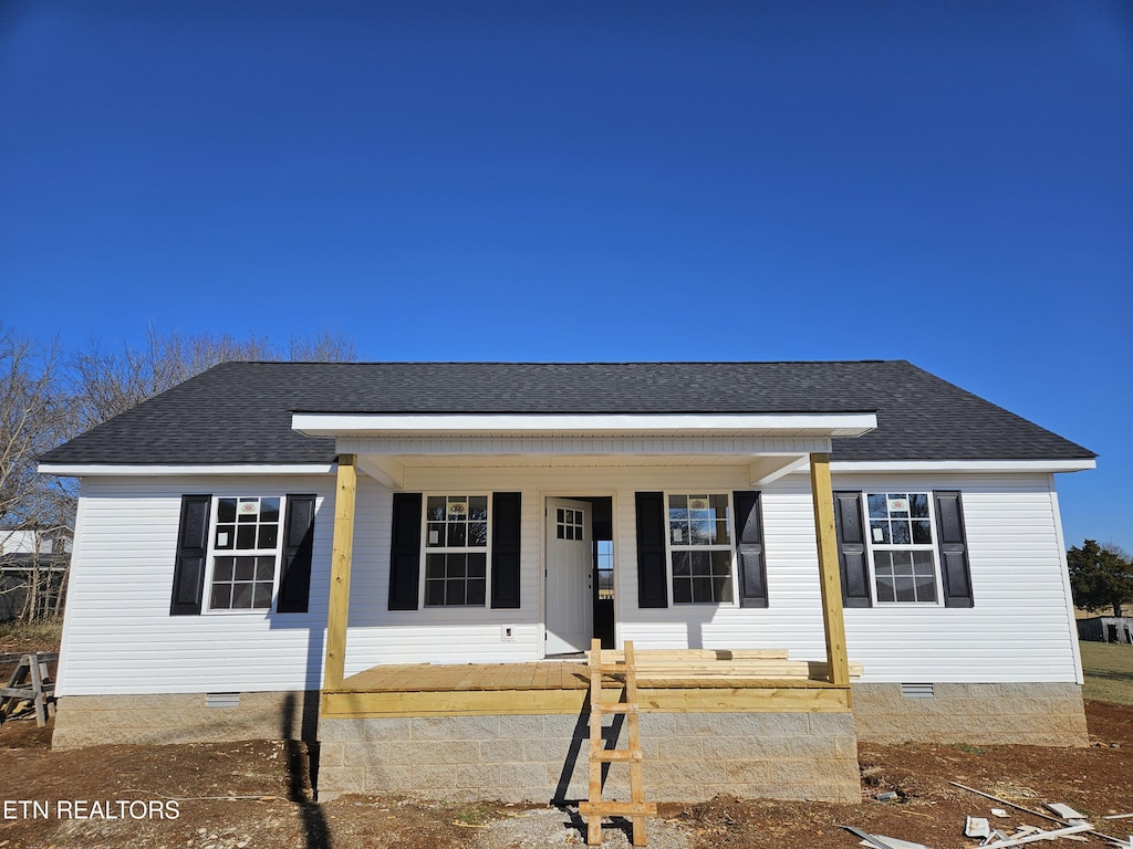 view of front of property with a porch